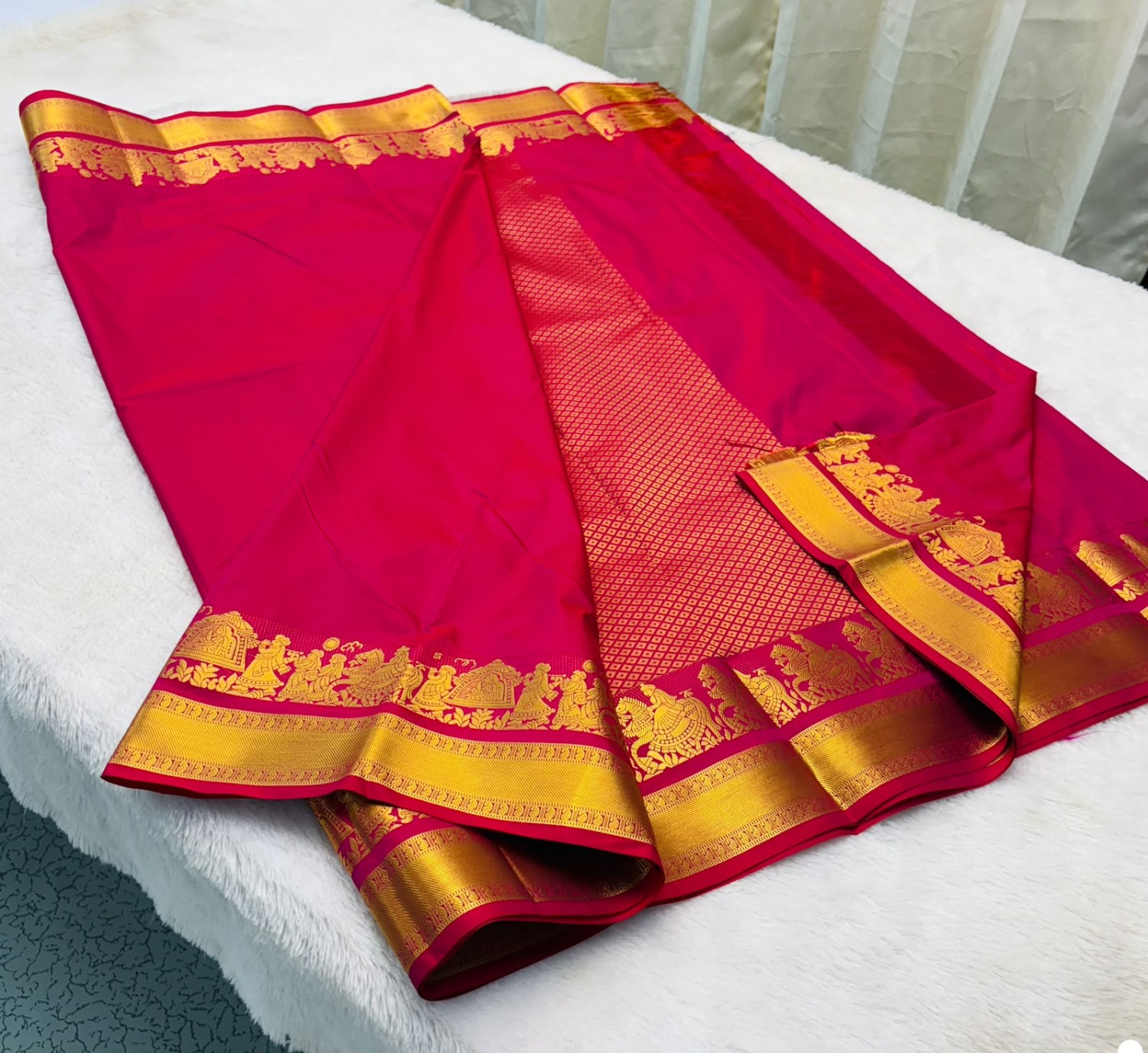 Pallaku soft silk sarees